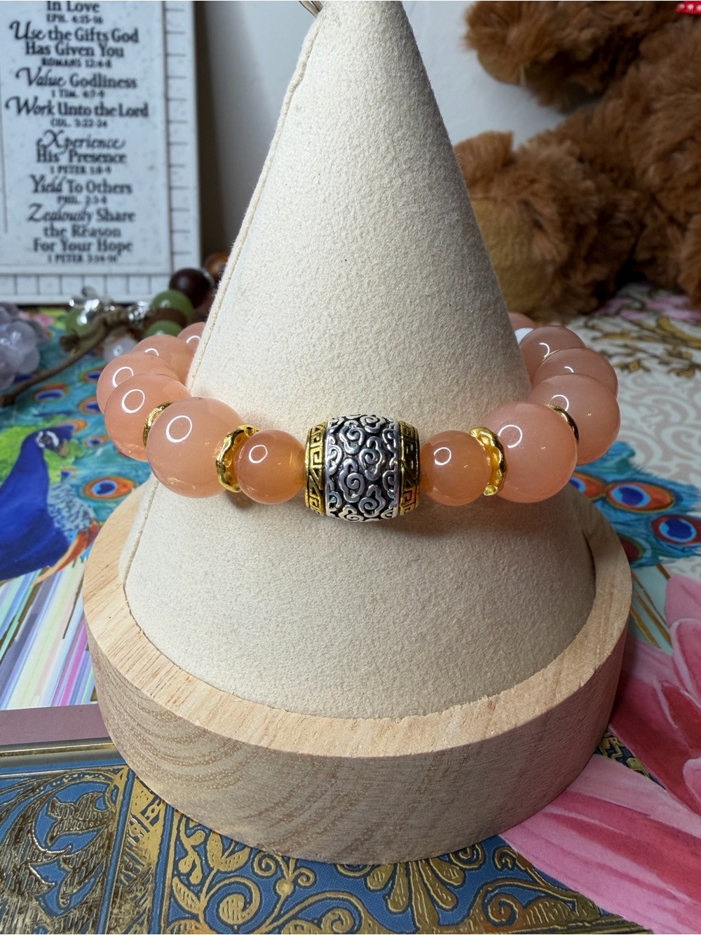 💕 Peach-Pink Jade Beaded Stretch Bracelet | Two-Tone Accents | Handmade